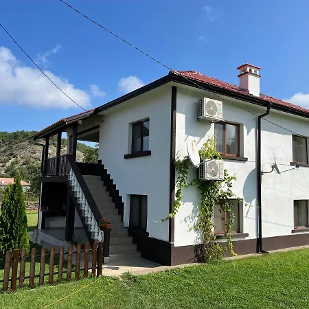 Guest house къща ралица Chakalarovo