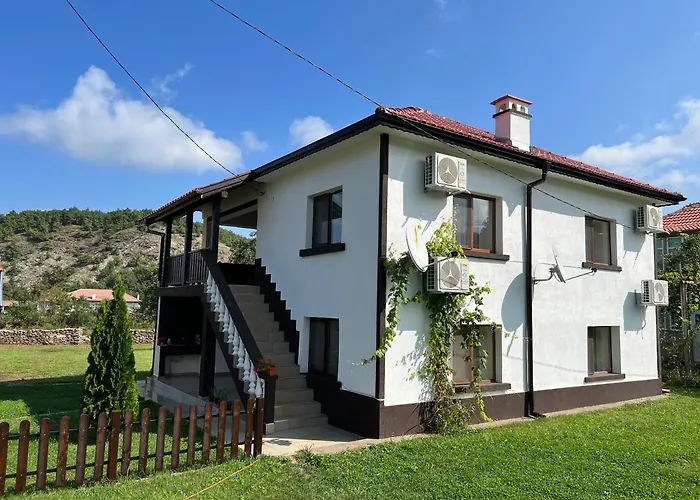 Guest house къща ралица Chakalarovo